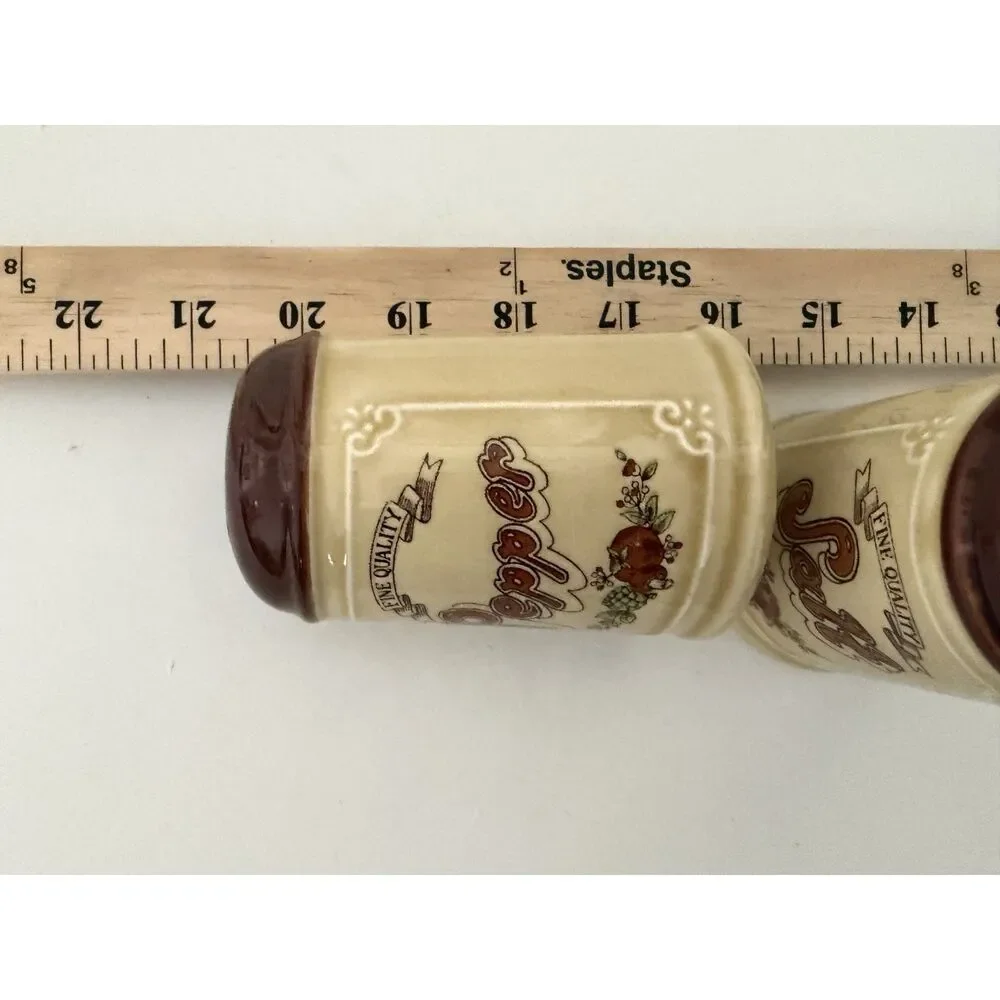 Vtg fine quality Japan Asake stoneware salt and pepper shakers with vegetable m